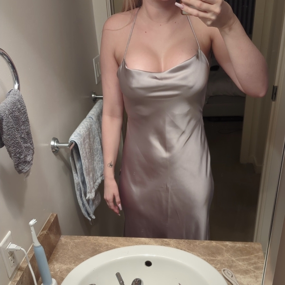 Zara backless dress in taupe - Picture 2 of 5
